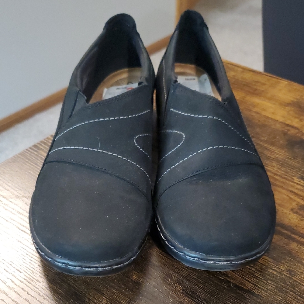 NWT Clarks Women's Black Slip-On Shoes